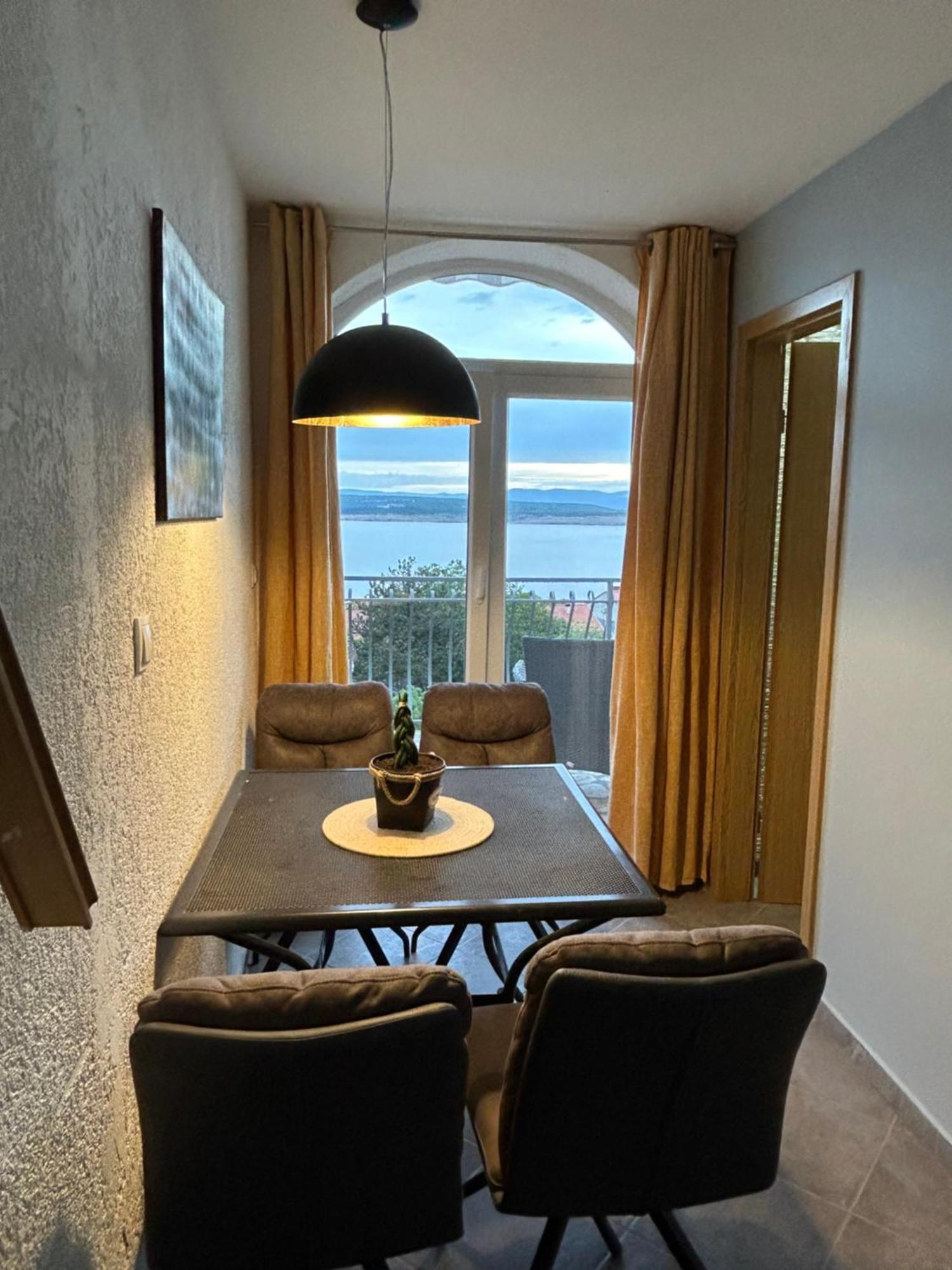 Apartments Tommi Dramalj Bagian luar foto